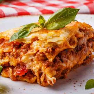 How to Reheat Lasagna (Step By Step Instructions)