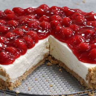 Easy Graham Cracker Crust Cheesecake Pie Recipe