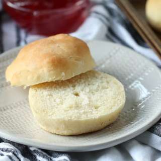 Homemade Soft Fluffy Dinner Rolls