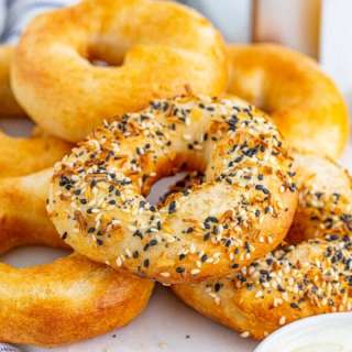 Air Fryer Bagels Plain and Everything