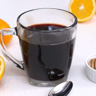 Easy Elderberry Tea Recipe (+ Health Benefits)