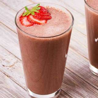Best Shakeology Recipes (Chocolate Strawberry Shakeology Drink and More)