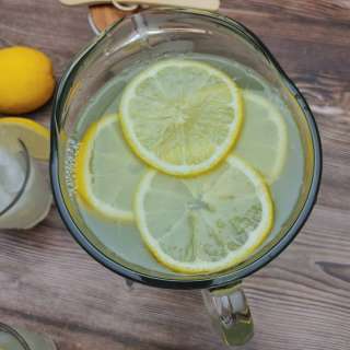 Easy Homemade Lemonade