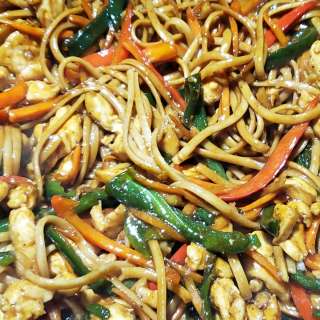 Easy Chicken Lo Mein