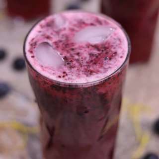Easy Blueberry Lemonade