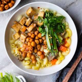 Easy vegan noddle soup