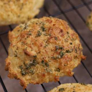 Cheddar Bay Biscuits