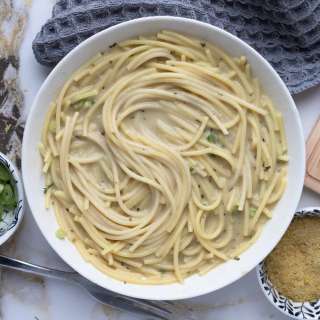 Creamy Oat Milk Alfredo (Gluten-Free and Vegan)