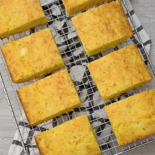 Easy Cheese Cornbread