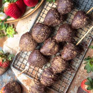Easy Vegan Chocolate Covered Strawberry Kebobs
