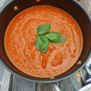 Easy Homemade Tomato Sauce