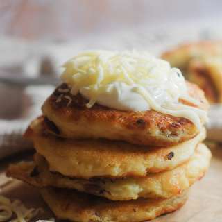 Leftover Mashed Potato Mozzarella Cakes