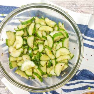 Easy Chinese Cucumber Salad 