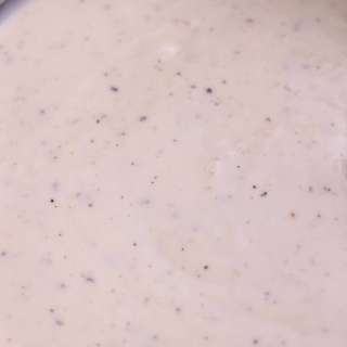 Easy Garlic White Pizza Sauce