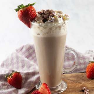 Homemade Easy Strawberry Latte