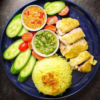 Hainanese Chicken Rice (Cơm Gà Hải Nam)