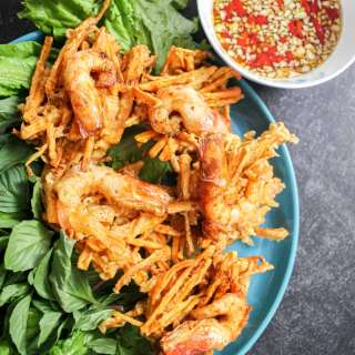 Vietnamese Shrimp and Sweet Potato Fritters (Bánh Tôm Chiên Khoai Lang)