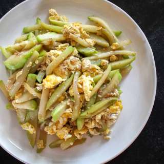 Chayote Squash and Egg Stir Fry (Su Su Xào Trứng)