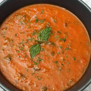 Easy Roasted Tomato Basil Soup