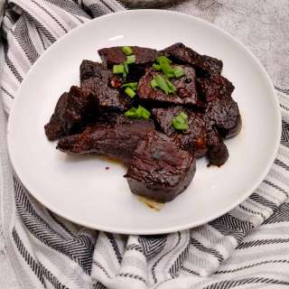 Easy Asian Braised Beef