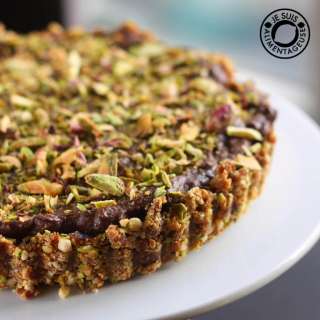 Vegan Pistachio Chocolate Cheesecake with Cashew Date Crust