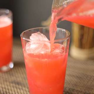 Easy Raspberry Lemonade