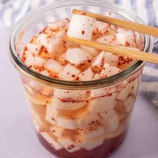 Korean Pickled Radish (Pickled Daikon Radish)