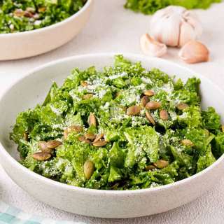 Garlic Kale Salad with Lemon