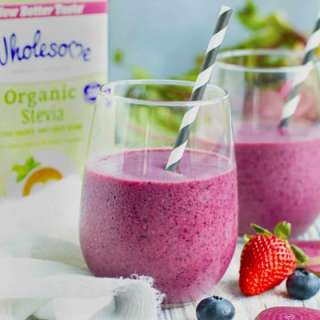 Very Berry Beet Smoothie with Banana | Vegan