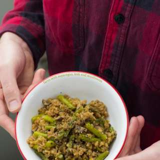 Springtime Farro with Asparagus, Leek, and Mushroom