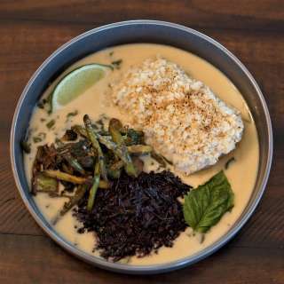 Macadamia Nut Crusted Mahi Mahi with Coconut Sauce