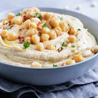 Easy Homemade Hummus Recipe