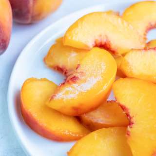How to Freeze Peaches