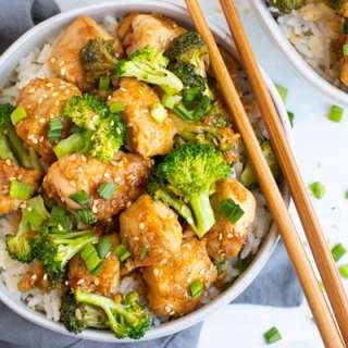 Honey Sesame Chicken and Broccoli Stir-Fry