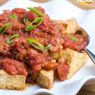 Vietnamese Fried Tofu with Tomatoes (??u h? s?t cà)