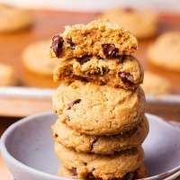 Vegan Pumpkin Spiced Chocolate Chip Cookies
