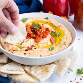 Roasted Red Pepper Hummus Recipe