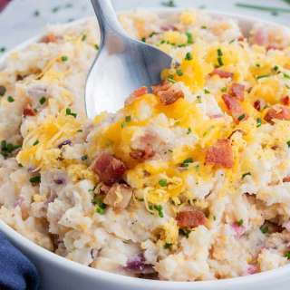 Mashed Potatoes with Bacon and Cheese