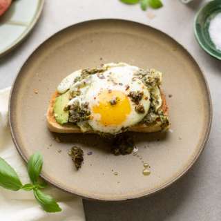 Pesto Eggs