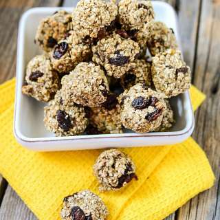 Baked Raisin Banana Oatmeal Bites