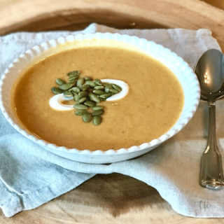 Creamy Pumpkin Curry Soup