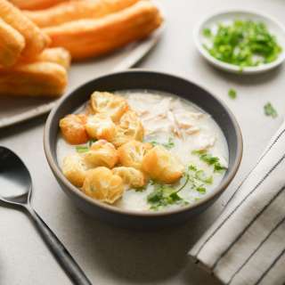 Chinese Donut Recipe (Youtiao / Dầu Cháo Quẩy)