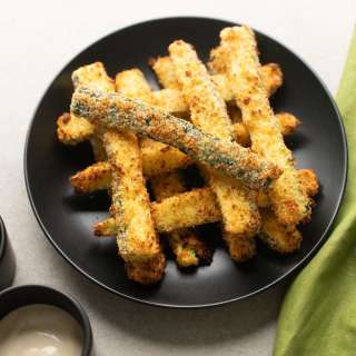 Air Fryer Zucchini Fries