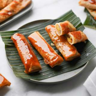 Turon (Crispy Filipino Banana & Jackfruit Lumpia)