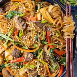 Japchae (Korean Glass Noodles Recipe)