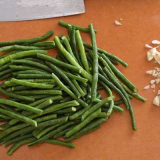 String Beans With Garlic & Hoisin Sauce