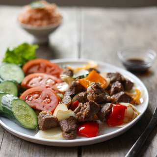 Bò Lúc Lắc (Vietnamese Shaking Beef) with Tomato Rice