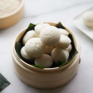Puto (Filipino Steamed Rice Cakes)
