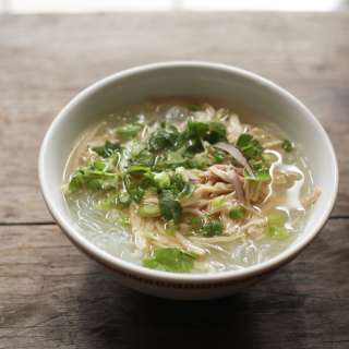 Miến Gà - Vietnamese Chicken Soup w/ Glass Noodles