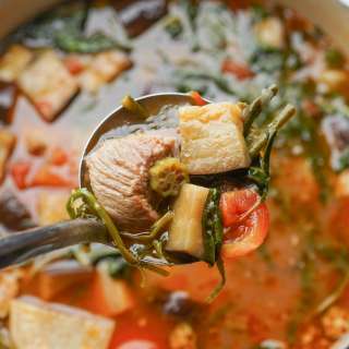 Sinigang na Baboy (Filipino Pork Sinigang Soup w/ Vegetables)